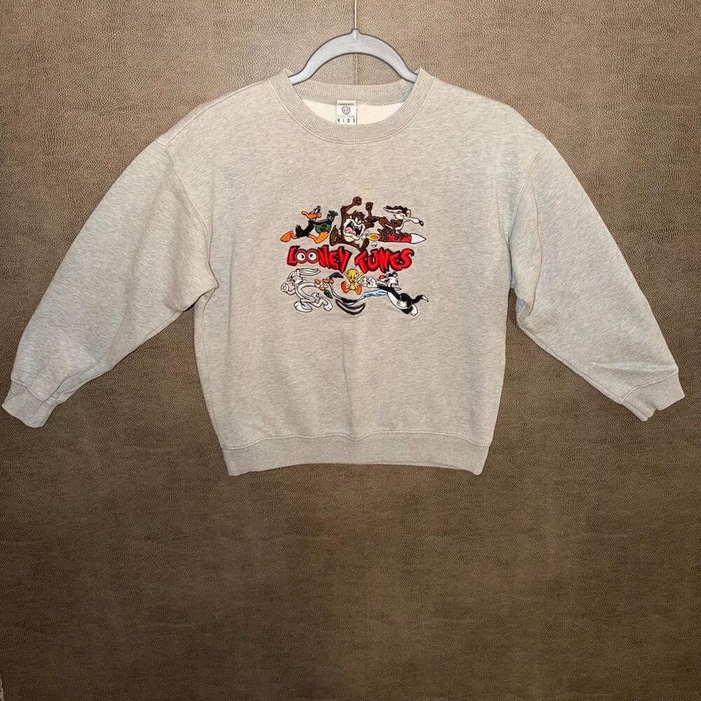 Vintage 1997 Looney Tunes crewneck sweatshirt